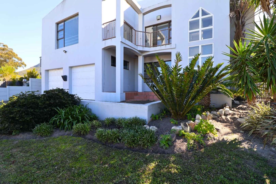 4 Bedroom Property for Sale in Onrus Western Cape